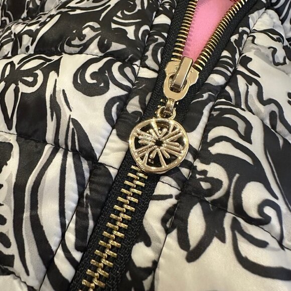 Lilly Pulitzer puffer zip up vest - Picture 5 of 10